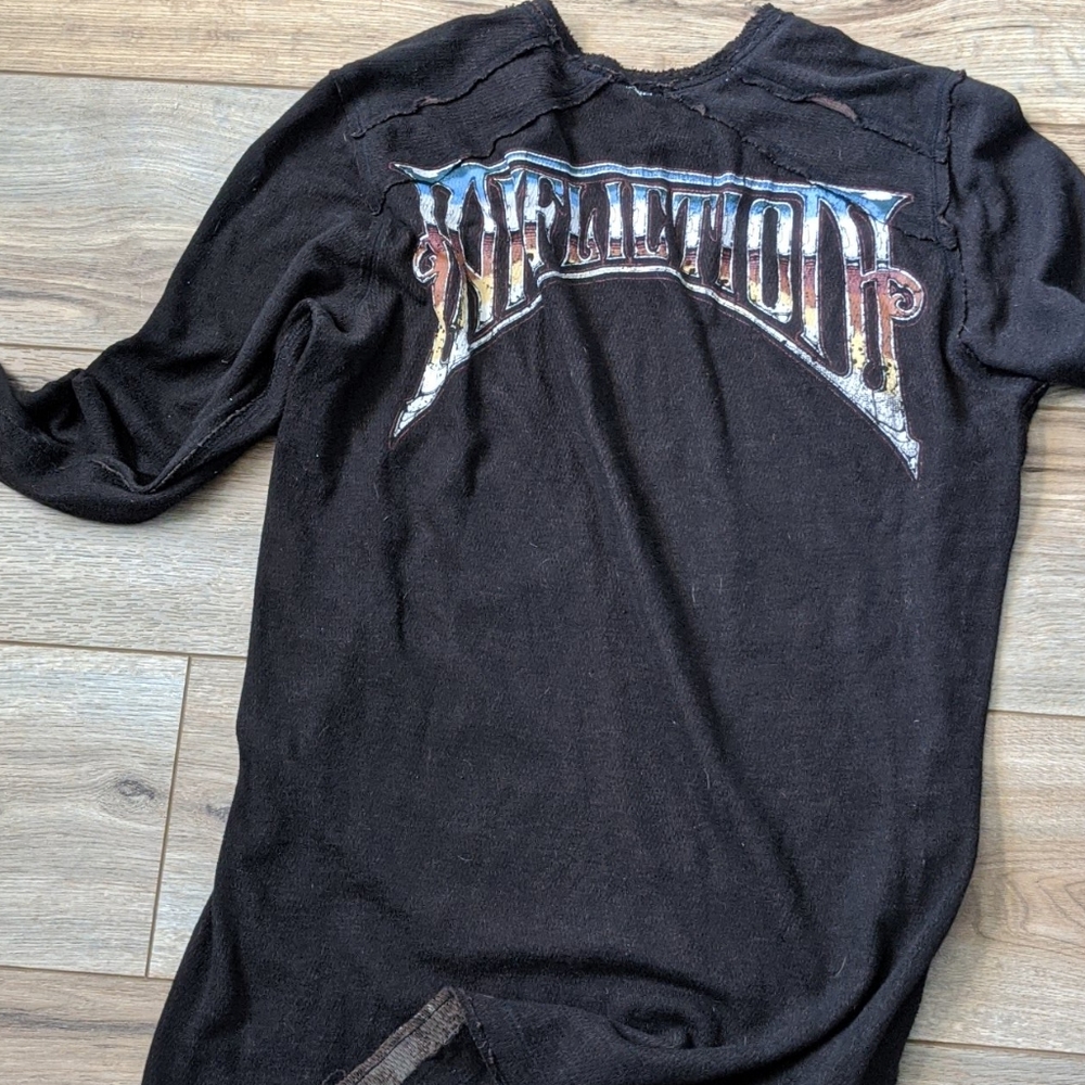 Shirt - Picture 3 of 3